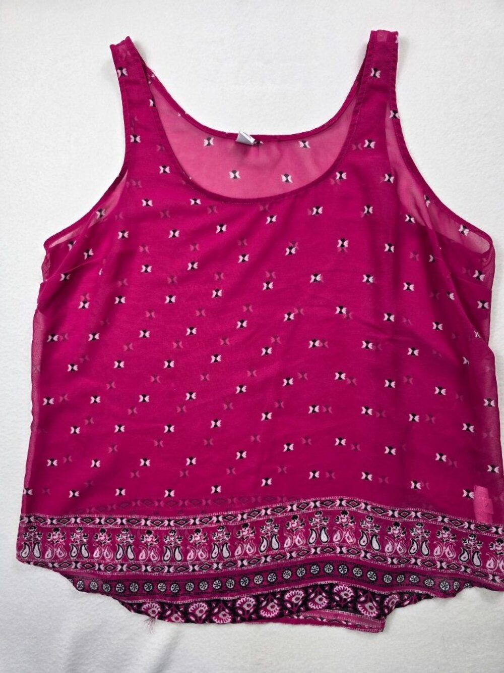 Old Navy Womens XXL Pink Sleeveless Tank Top With Paisley Hemline